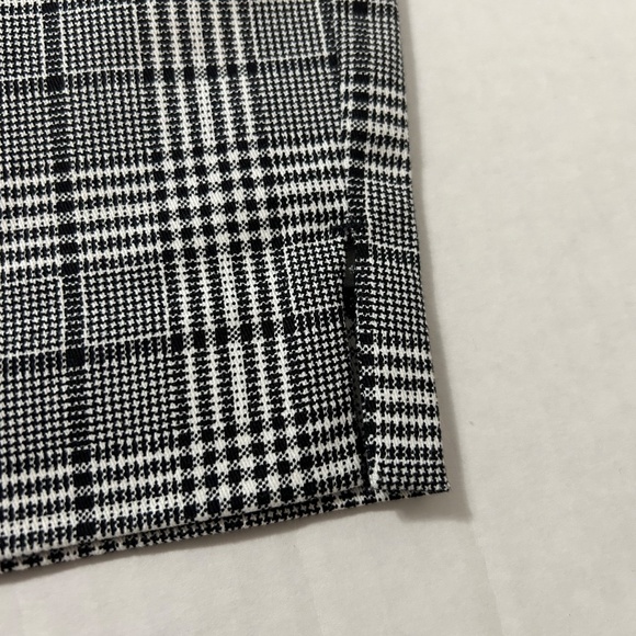 Old Navy Women's Plaid Trousers Ankle Black White Size 10 - Picture 5 of 6